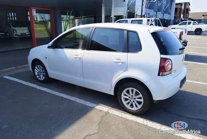 Volkswagen Polo 1.4 Manual 2015 - image 2