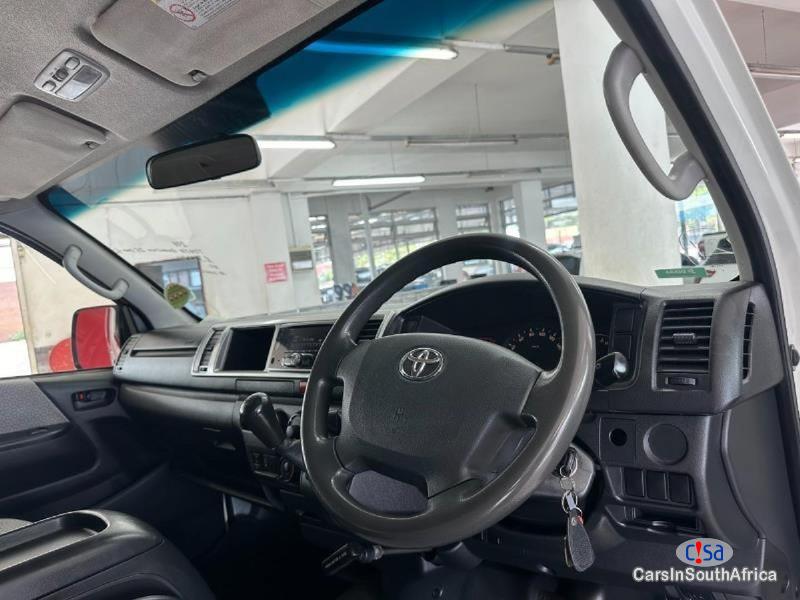 Toyota Quantum 2.5 D-4D10-Seat ( +27 685845776 Manual 2016 in South Africa