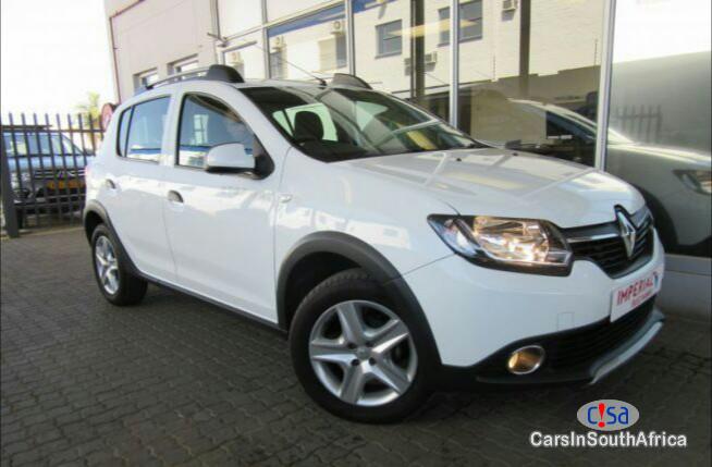 Picture of Renault Sandero Manual 2015