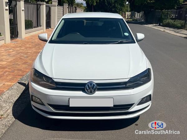 Volkswagen Polo 1.0 Manual 2018 - image 2