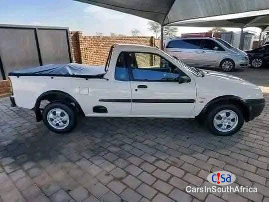 Pictures of Ford Bantam 1.6 Manual 2011