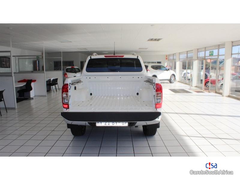 Nissan Navara Manual 2019 in South Africa