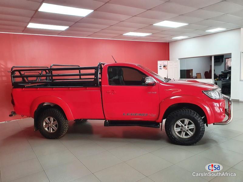 Toyota Hilux 3.0D4+27 78 321 4168 Manual 2015 - image 2