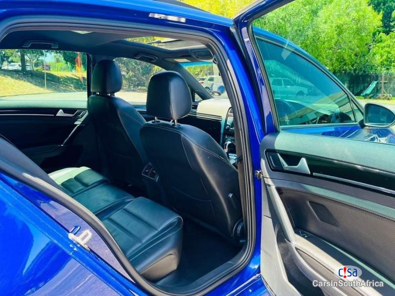 Volkswagen Golf 2.0 R Sport Manual 2016 - image 3