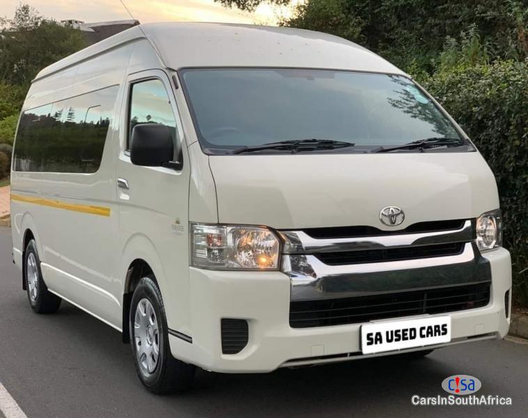 Toyota Quantum 2.5D-4D GL Manual 2019 - image 2