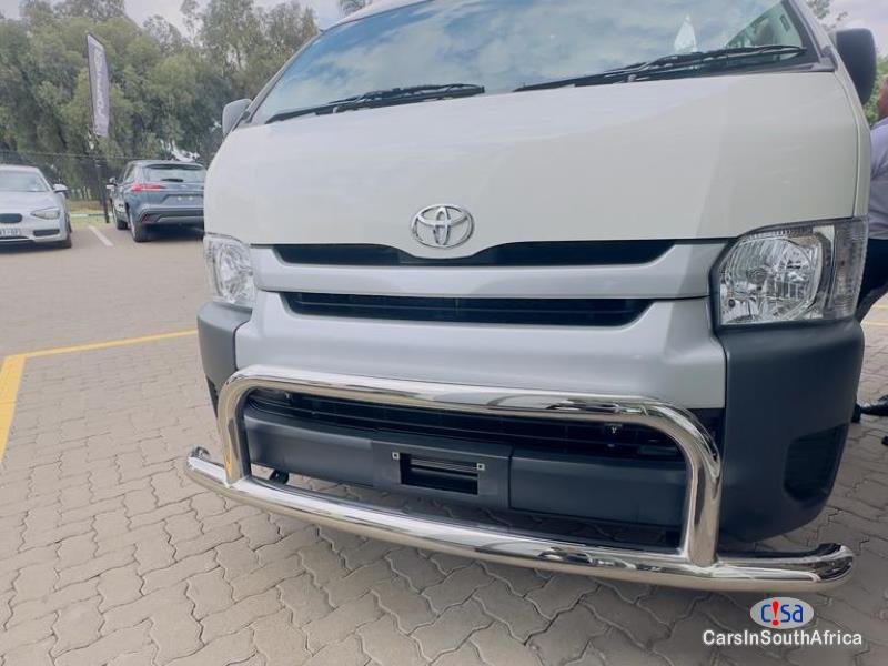 Toyota HiAce 2.5D-4D+27 78 321 4168 Manual 2021 in South Africa