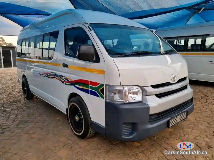 Picture of Toyota Quantum 2.5 D-4D Sesfikile 16-Seat Manual 2022