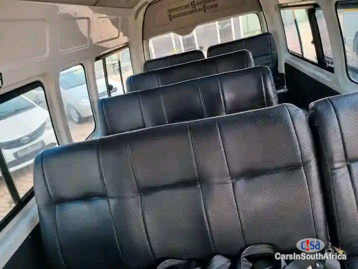 Toyota Quantum 2.5 D-4D Sesfikile 16-Seat Manual 2022 - image 3