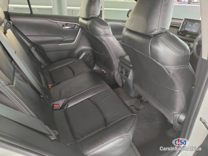 Toyota RAV-4 2.0 Automatic 2019 - image 4