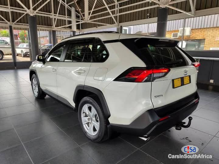 Toyota RAV-4 2.0 Automatic 2019 - image 6