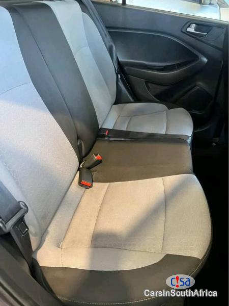 Hyundai i20 1.4 Automatic 2015 - image 4