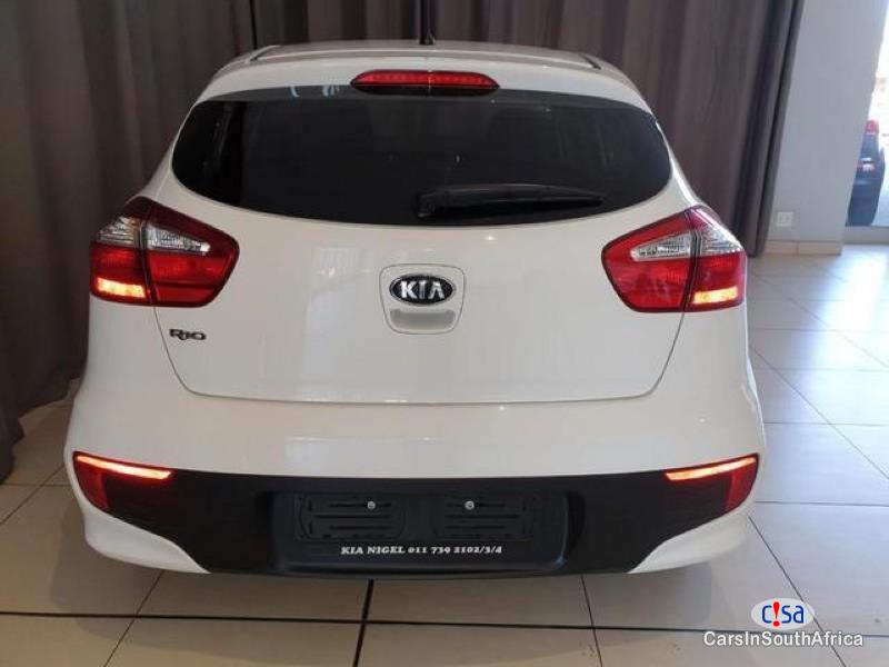 Kia Rio 1.4 Hatchback Automatic 2016 - image 4