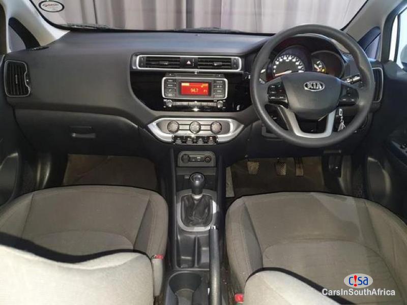 Kia Rio 1.4 Hatchback Automatic 2016 - image 6