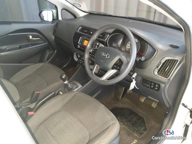 Kia Rio 1.4 Hatchback Automatic 2016 - image 7
