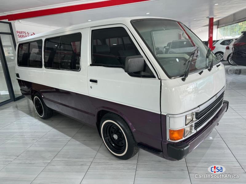 Pictures of Toyota HiAce Super 16 Manual 2005