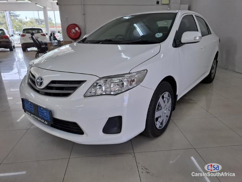 Toyota Corolla Manual 2016 - image 2