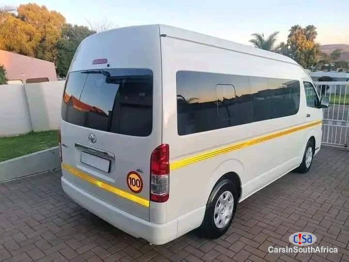 Toyota Quantum 2.5D-4D GL 14 SEATER...0679505805 Manual 2019