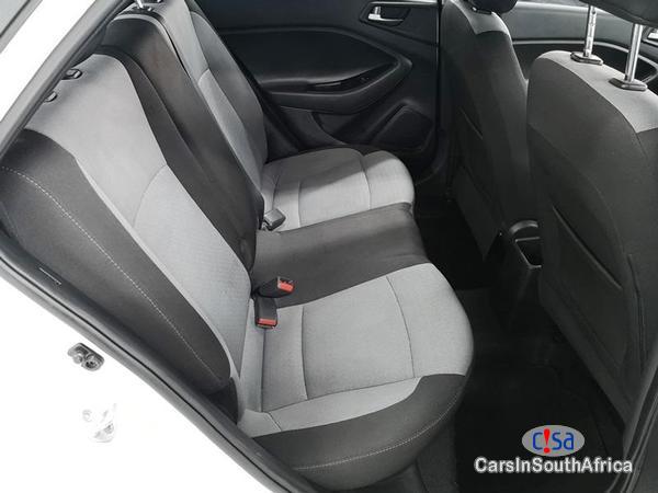 Hyundai i20 Automatic 2016 - image 6