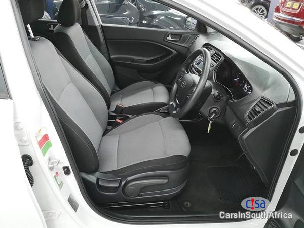 Hyundai i20 Automatic 2016 - image 7