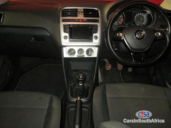 Volkswagen Polo Automatic 2015 - image 5