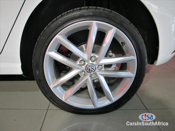 Volkswagen Polo Automatic 2015 - image 6