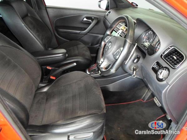 Volkswagen Polo Manual 2012 - image 9