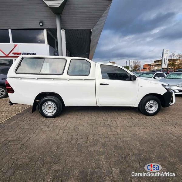 Toyota Hilux 2.0 VVTi Call 081 494 5928 Manual 2019