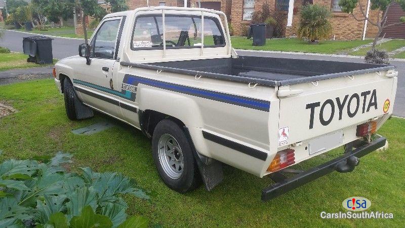 Toyota Hilux 0783349415 Manual 1998 in Mpumalanga