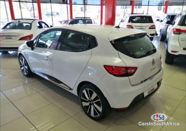 Renault Clio Manual 2016 in South Africa