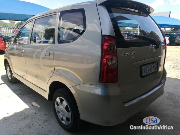 Toyota Avanza Manual 2008 - image 3