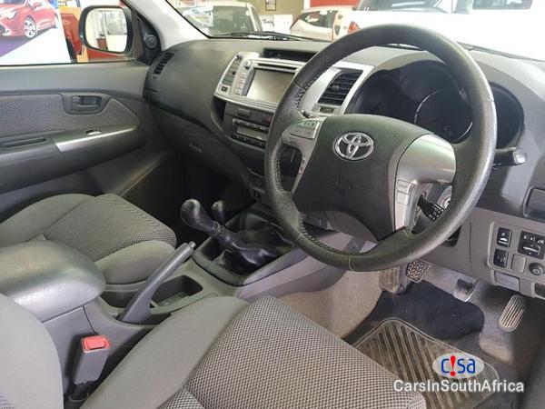 Toyota Hilux Manual 2014 in Eastern Cape