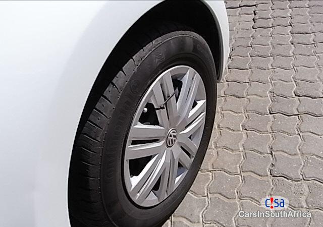 Volkswagen Polo Manual 2015 - image 4