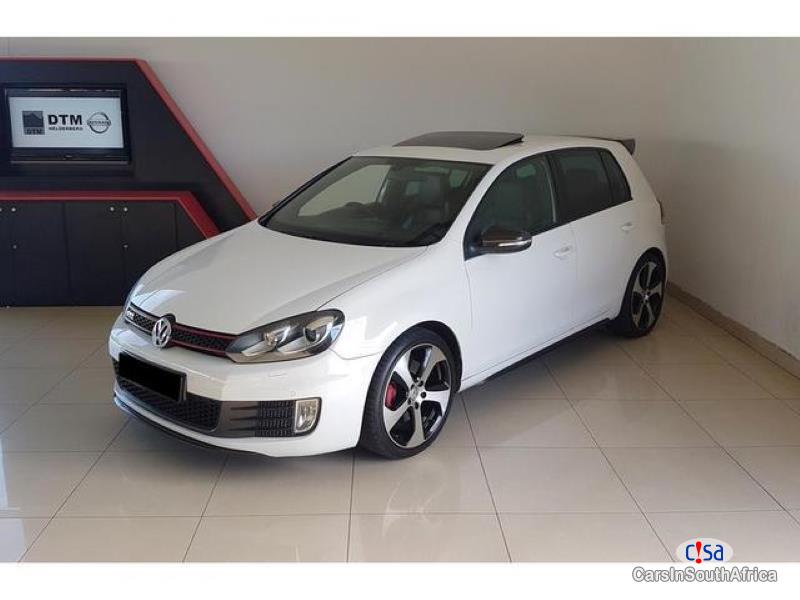 Pictures of Volkswagen Golf Automatic 2010