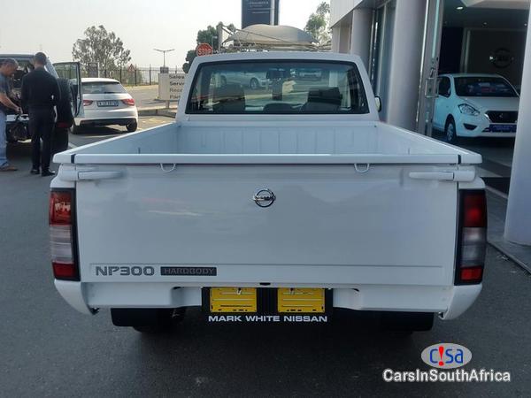 Nissan NP300 2.0 Manual 2017 in Free State