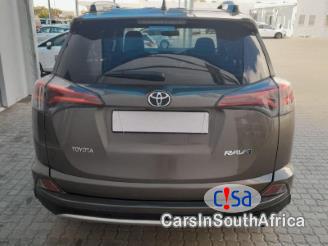 Toyota RAV-4 2.0 Manual 2017 - image 2