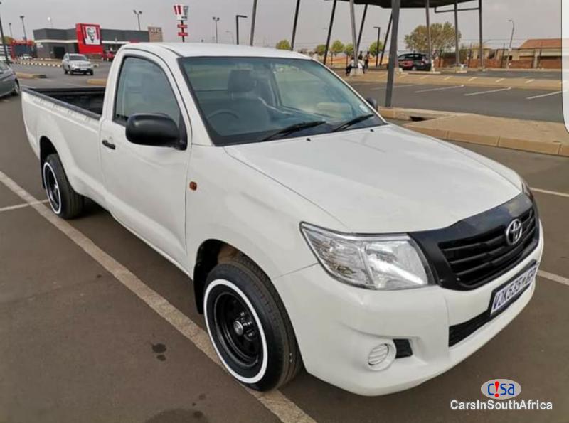 Pictures of Toyota Hilux 2.5 D4d Manual 2010