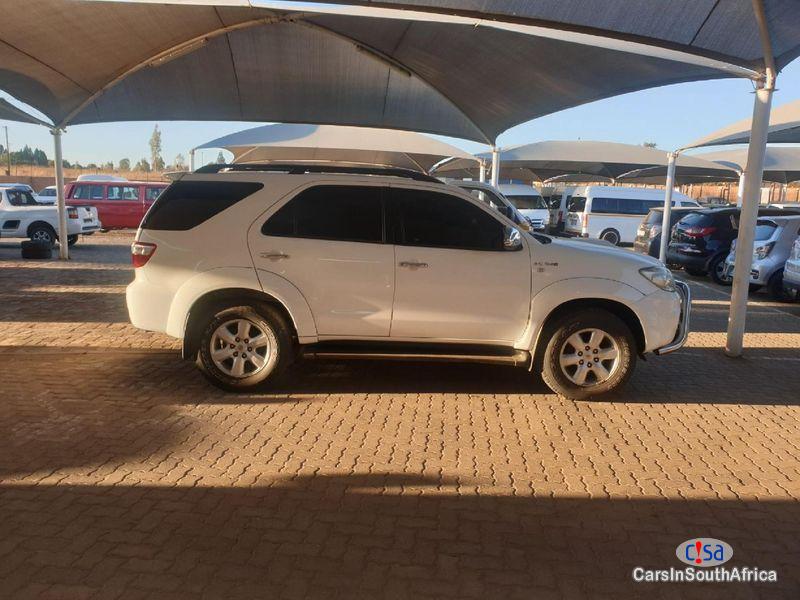 Toyota Fortuner 3.0 D-4D Raised Body { +27 685845776 Automatic 2015 - image 3
