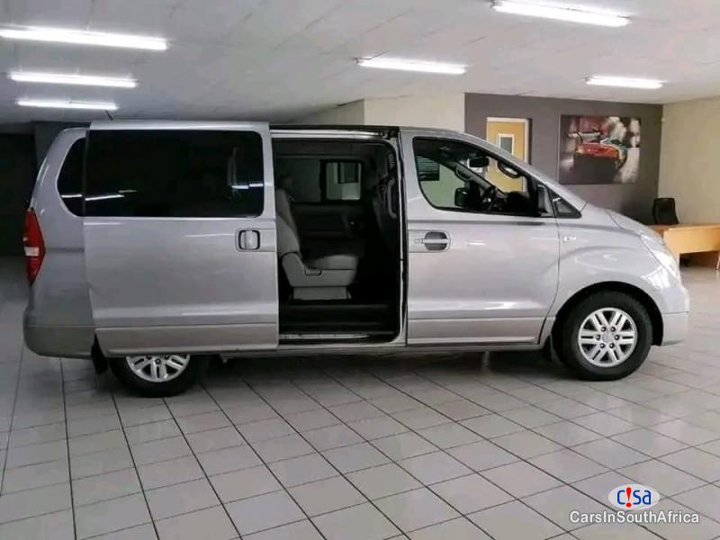 Hyundai H-1 2.5 CRDl +27 685845776 Manual 2017