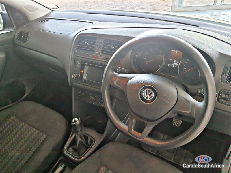 Volkswagen Polo 1.2 Manual 2018 - image 4