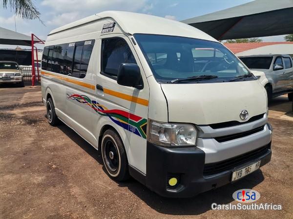 Pictures of Toyota Quantum 2.5 D-4D Sesfikile 16-Seat Manual 2020