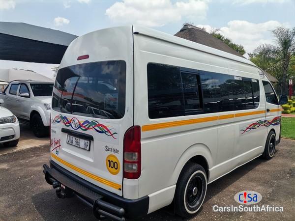 Toyota Quantum 2.5 D-4D Sesfikile 16-Seat Manual 2020 - image 2