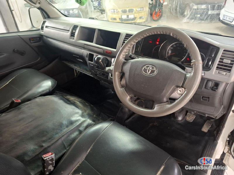Toyota Quantum 2.5 Manual 2019 - image 3