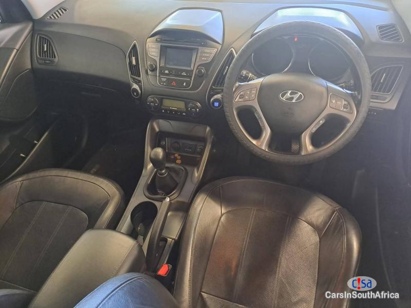 Hyundai ix35 2.0 Manual 2014 - image 3