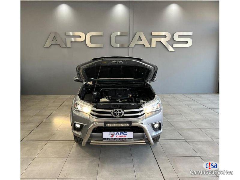 Toyota Hilux Automatic 2018 - image 3