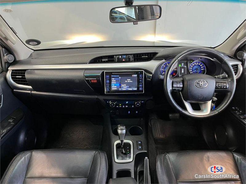 Toyota Hilux Automatic 2018 - image 6
