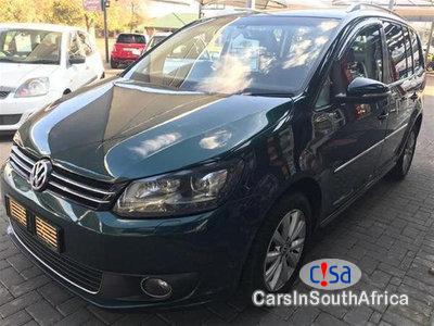 Volkswagen Touran 1.4TSI Highline Manual 2014 - image 3