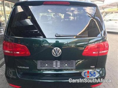Volkswagen Touran 1.4TSI Highline Manual 2014 - image 6