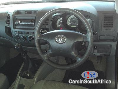 Toyota Hilux 2.0 Manual 2011 in South Africa