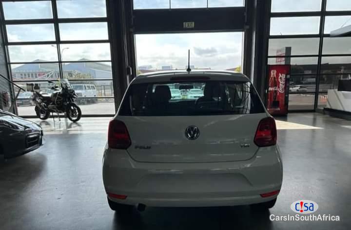 Volkswagen Polo 1.2TSl Manual 2019 - image 4