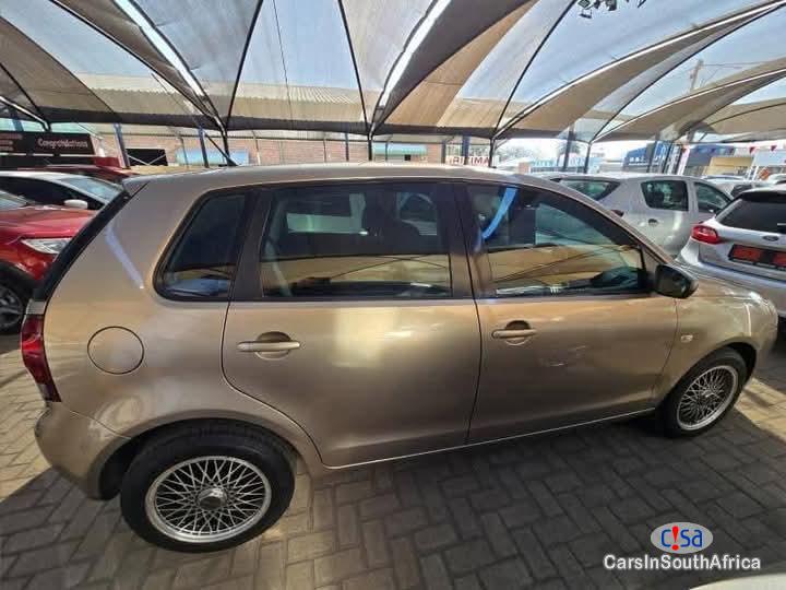 Volkswagen Polo 1.6 Manual 2016 - image 2